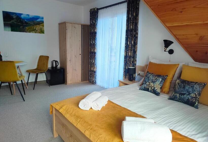 ベッドアンドブレックファースト Willa Adamówka