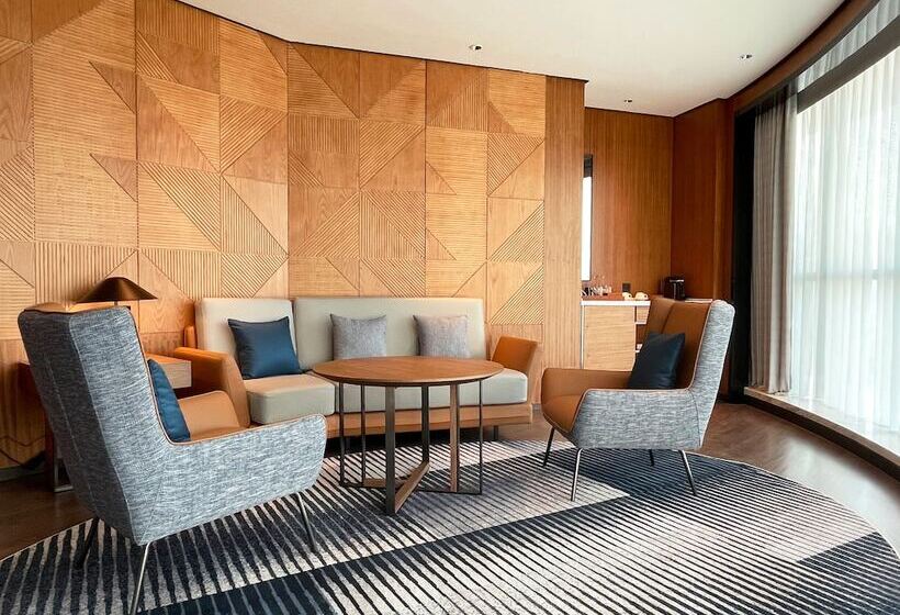 בית מלון כפרי Four Points By Sheraton Yiyang