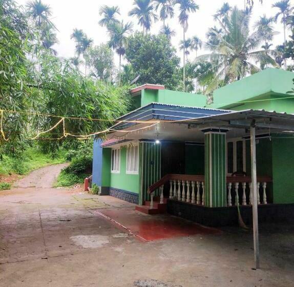 Отель Greenstone Homestay Wayanad