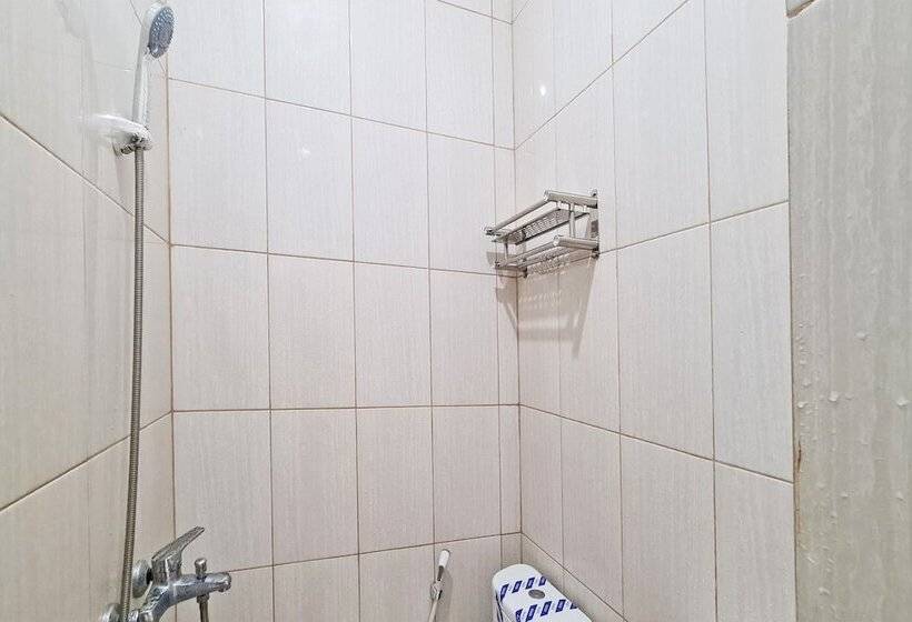 فندق Spot On 92037 Jokotole 2 Homestay