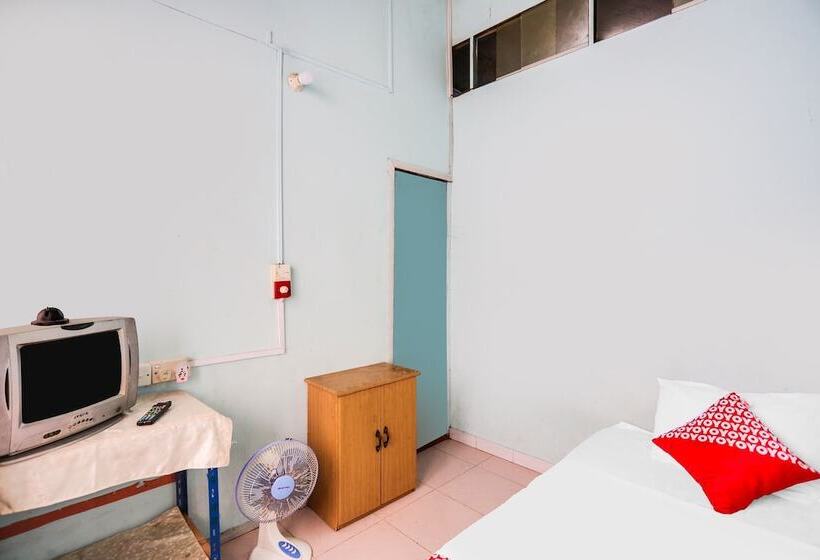 בית מלון כפרי Spot On 92072 Restu Ibu Homestay Syariah