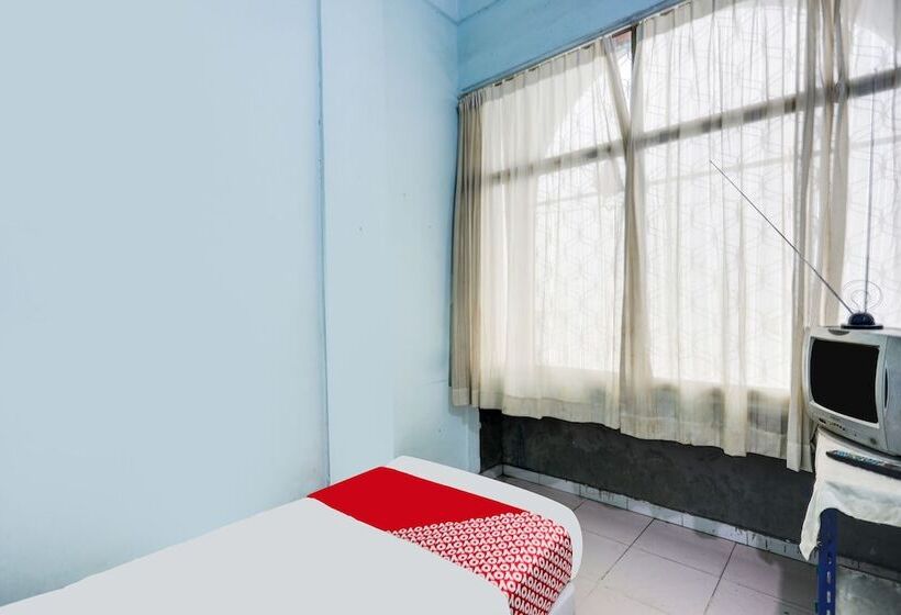 בית מלון כפרי Spot On 92072 Restu Ibu Homestay Syariah