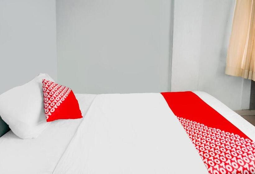 בית מלון כפרי Spot On 92072 Restu Ibu Homestay Syariah