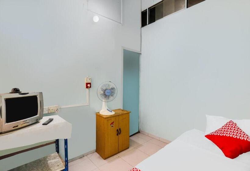 בית מלון כפרי Spot On 92072 Restu Ibu Homestay Syariah