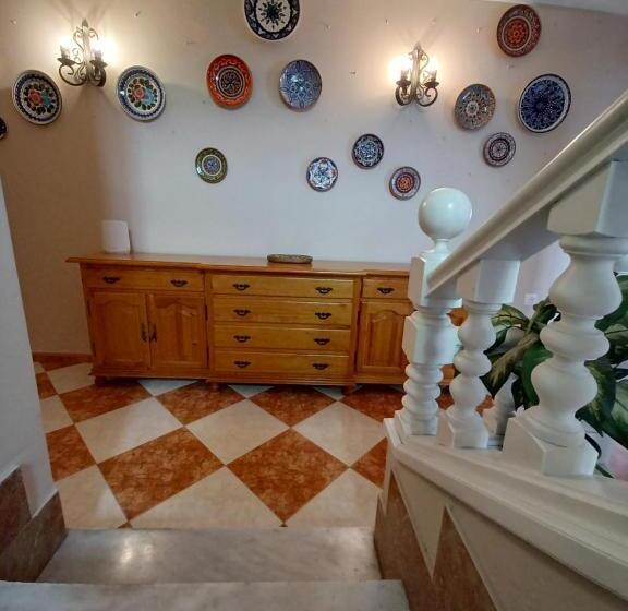 پانسیون Gibraltar Views Guest House