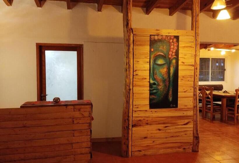 هاستل La Posada De Buda