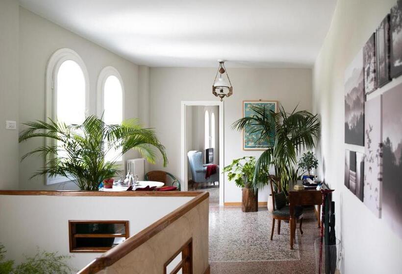 ベッドアンドブレックファースト Corte Martinola Bed&breakfast In Franciacorta