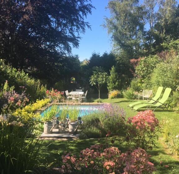 ベッドアンドブレックファースト Le Jardin Des Miroirs