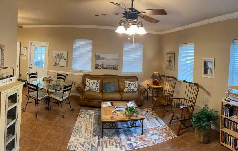 민박 Texas Star Cottage
