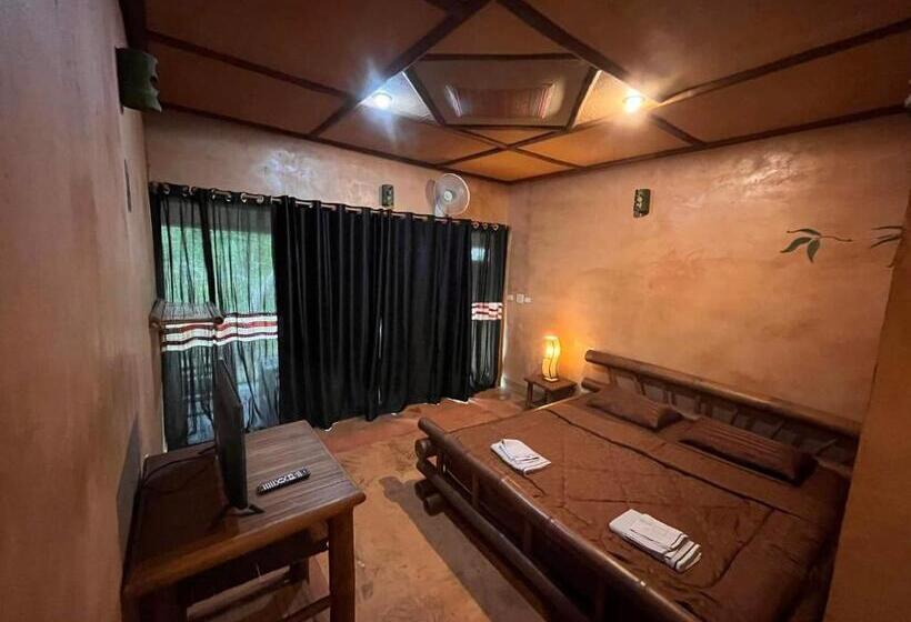 هتل Akha River House Cr