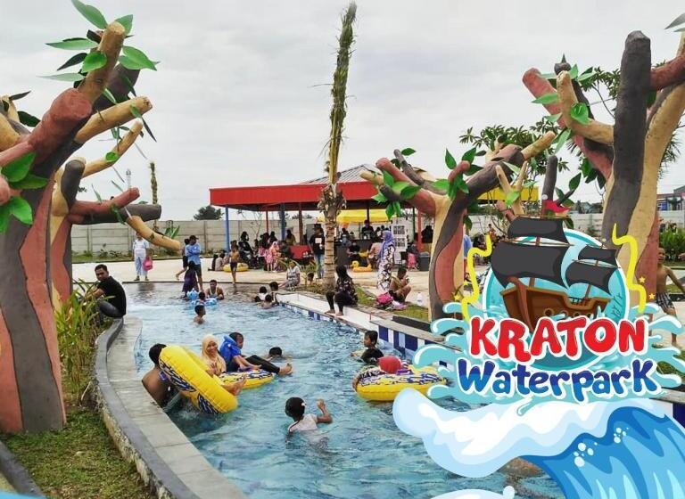 هتل Ndalem Kraton