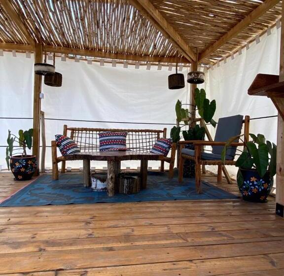 Jambiani Backpackers Hostel