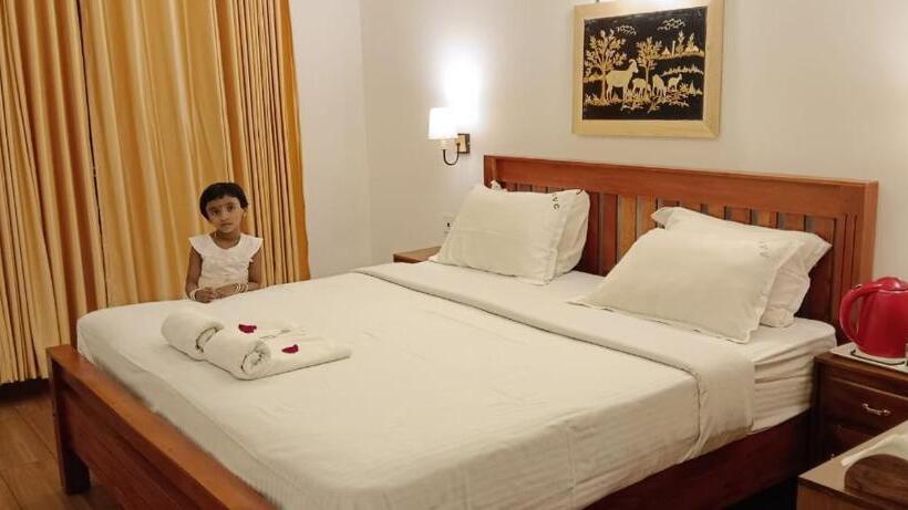 פנסיון Creek Way Munnar