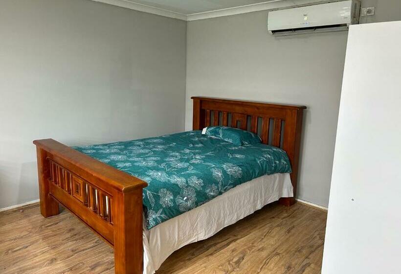 بنسيون Lovely Granny Flat