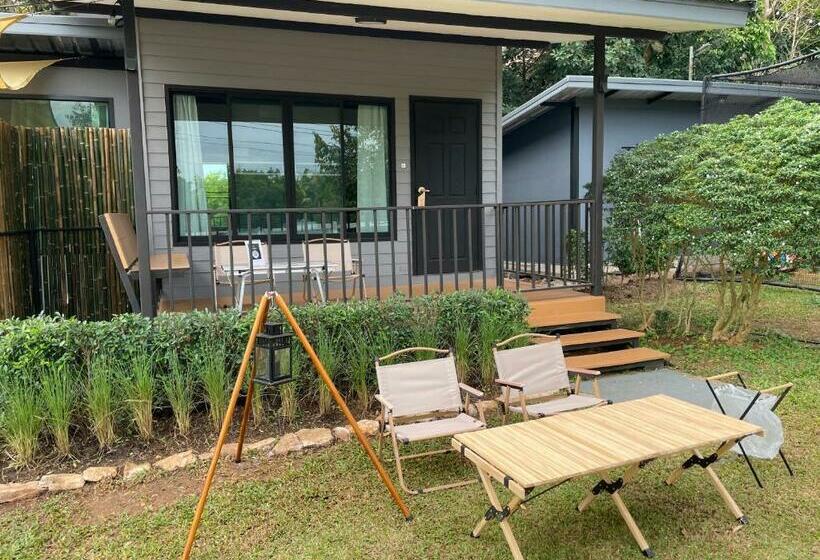 膳宿费 Naramountainkhaoyai รถบ้าน