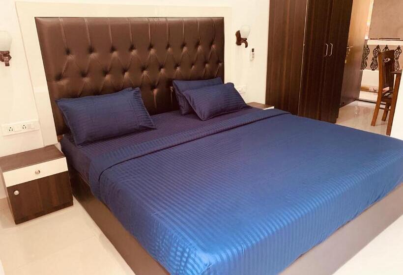 پانسیون Swati