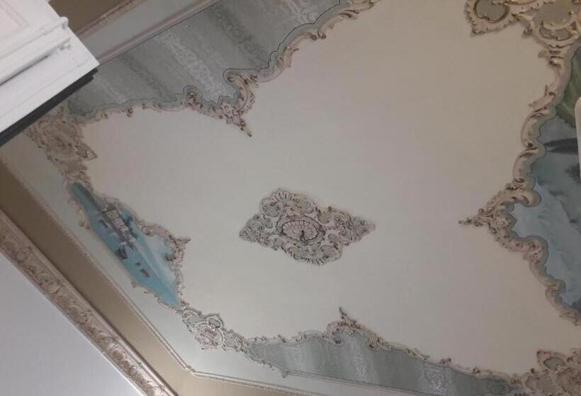 پانسیون The Twins Rooms In Trapani 2