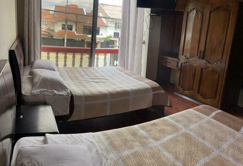 هاستل Alojamientos Hostal Rest House