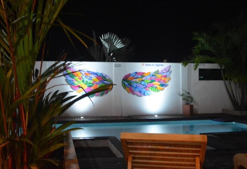 تختخواب و صبحانه Casa La Rayanna