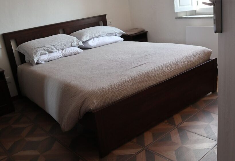 تختخواب و صبحانه La Bolgora Guesthouse