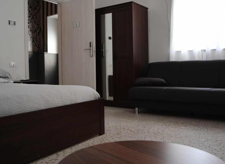 تختخواب و صبحانه La Bolgora Guesthouse