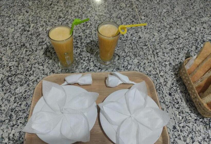 تختخواب و صبحانه Menzah Gite Rissani