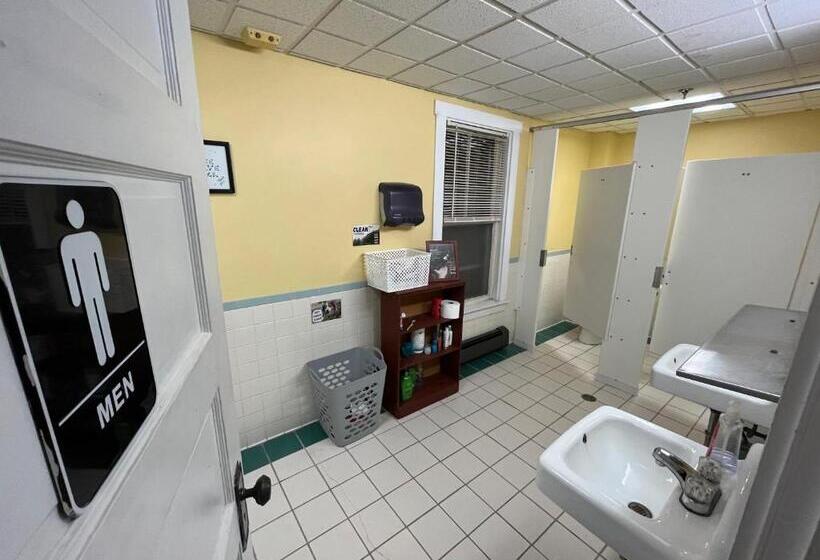 Coho: Conway Hostel