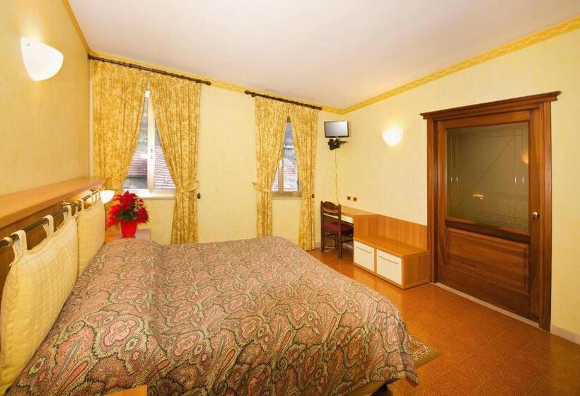 ホテル Albergo Ponte Di Nava