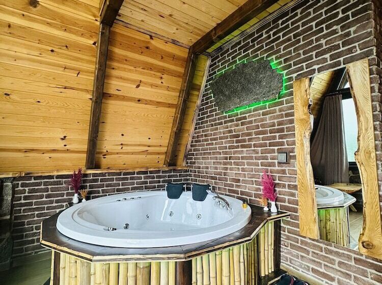 בית מלון כפרי Della Suit Bungalov