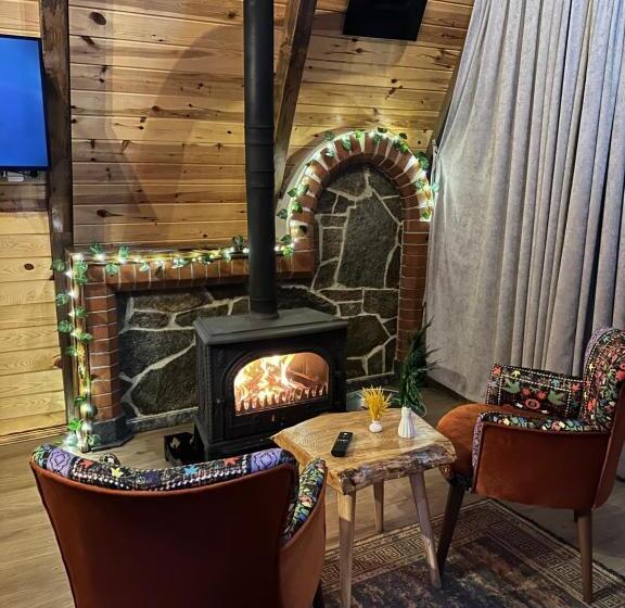 בית מלון כפרי Della Suit Bungalov