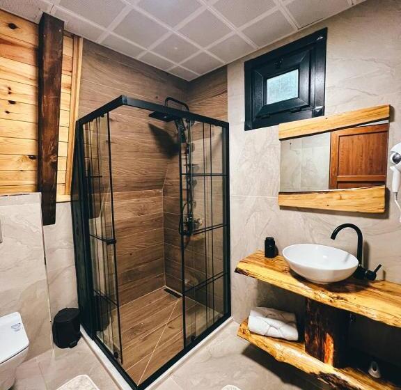 בית מלון כפרי Della Suit Bungalov