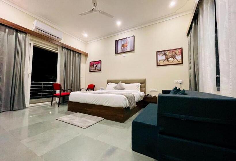 فندق Dev Villa Resort