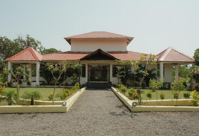 Отель The Infinity Pench Resort