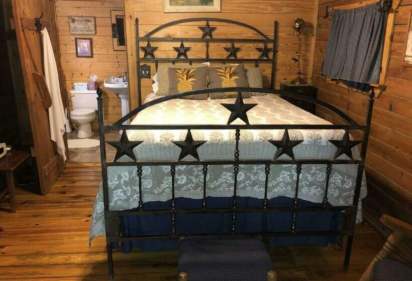 Пансион Country Accents Lee Cabin