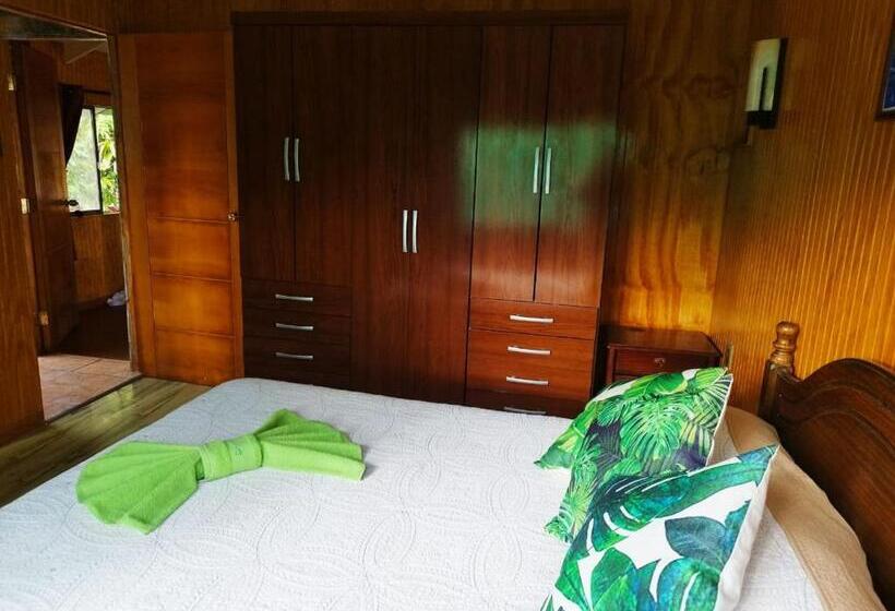 פנסיון Hostal Avareipua