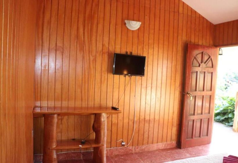פנסיון Hostal Avareipua