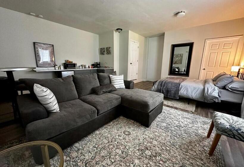 بنسيون Sonia S Guest Suite In Montesano Gateway To Olympic National Park
