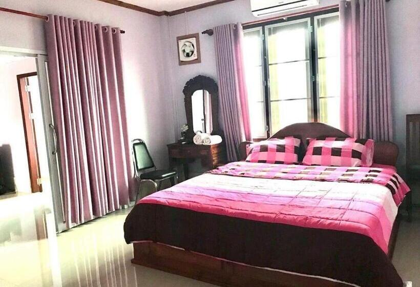 پانسیون Xaythone Guest House