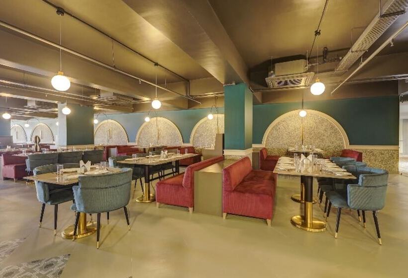 Sunday Hotel Vadodara