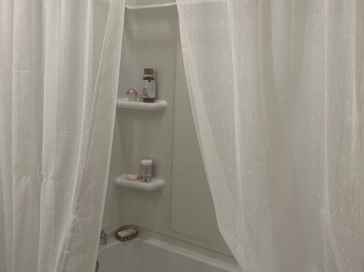 فندق صغير Book Lovers Inn