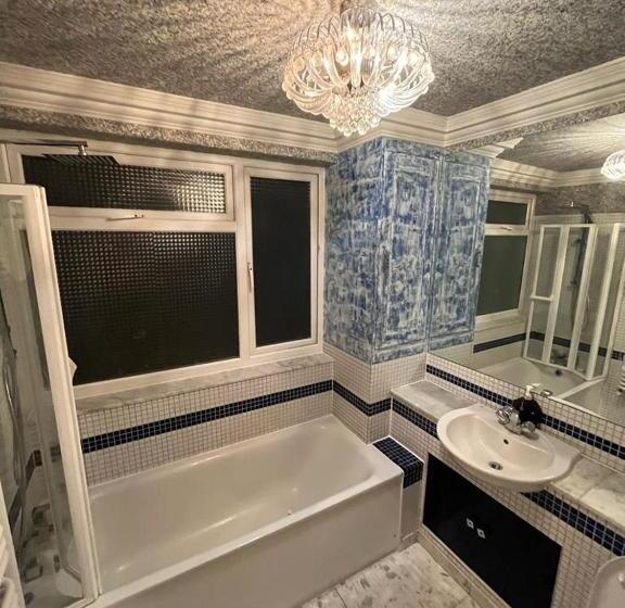 Bed and Breakfast Tj Homes