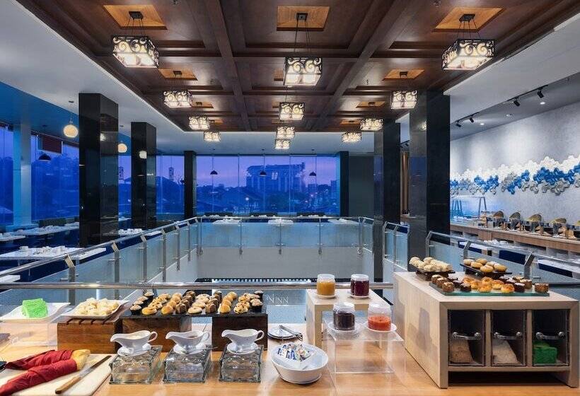 هتل Aston Inn Cilacap