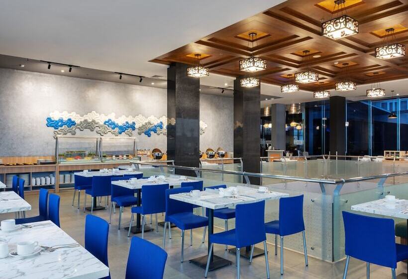 هتل Aston Inn Cilacap