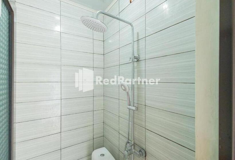 هتل Atiq Homestay Syariah Mitra Reddoorz