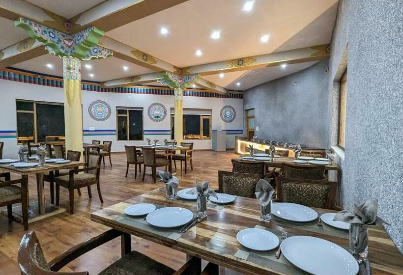 Отель Karma Residency