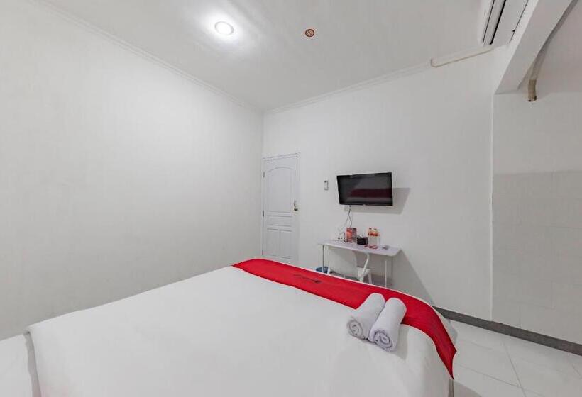 هتل Reddoorz Syariah Near Alun Alun Ciledug Cirebon