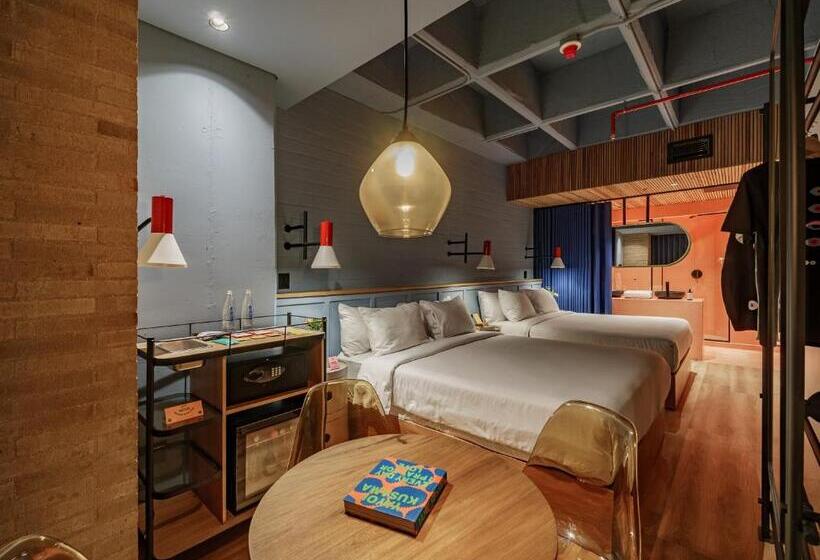 هتل The Somos Bold