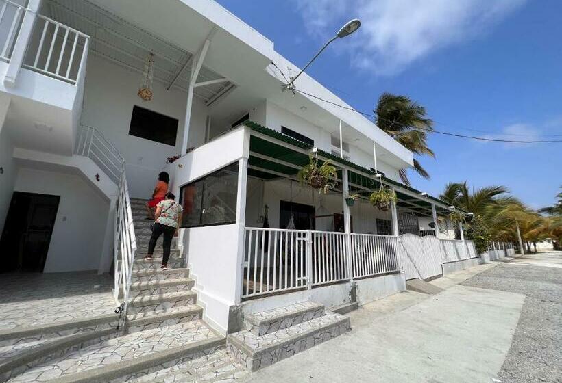 پانسیون Hosteria La Veleta, Playas