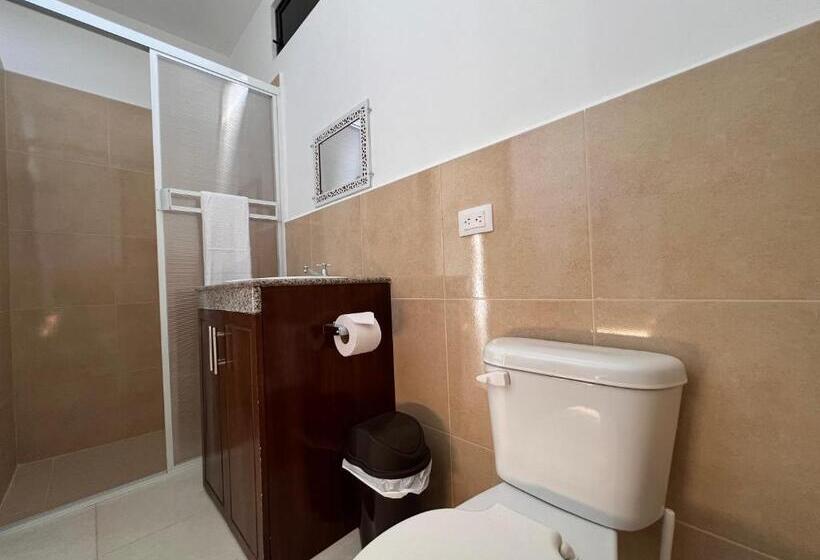 پانسیون Hosteria La Veleta, Playas