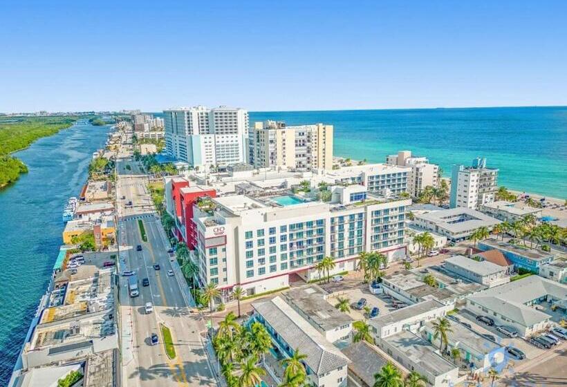 هاستل Coolest Apartment Rooftop Pool Hot Tub